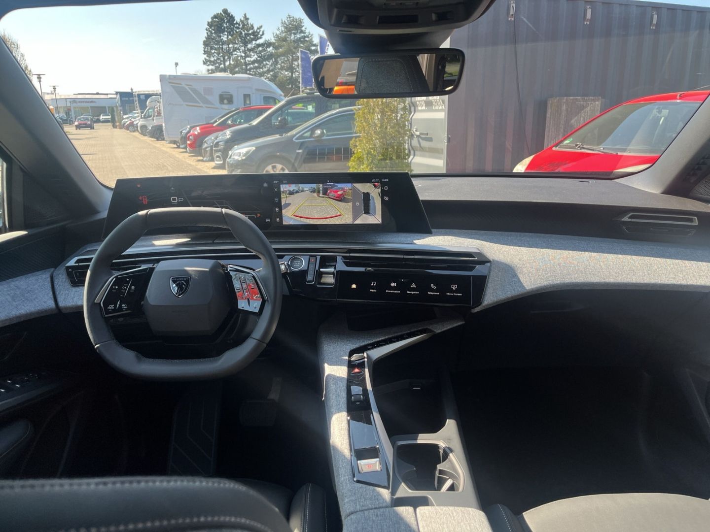 Fahrzeugabbildung Peugeot 5008 Allure HYBRID 145 Navi LED ACC CarPlay