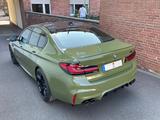 BMW M5 xDrive A M5 I Urban Green I AHK I 8-fach  - gebrauchte BMW M5 aus dem Jahr 2018