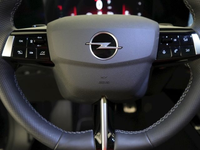 Astra L ST ULTIMATE AT+LED MATRIX+NAVI+360 GRAD 