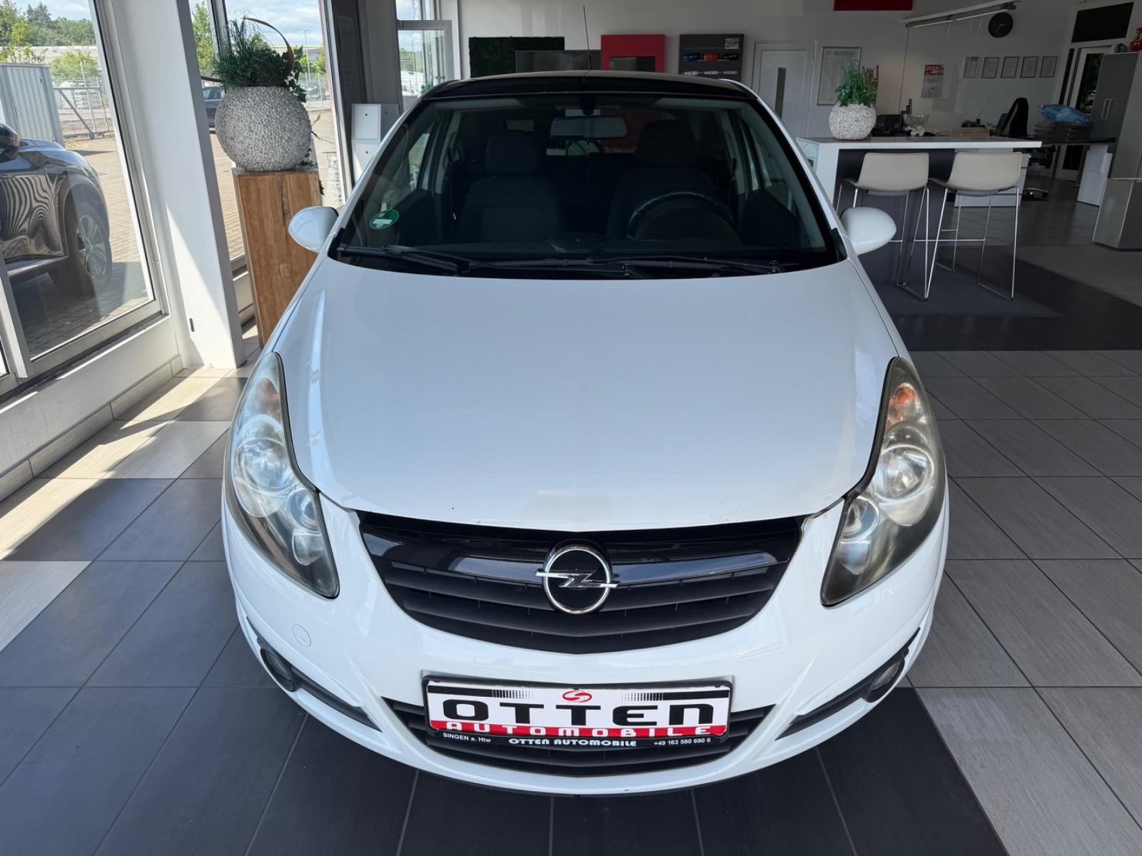 Opel Corsa D Color Edition