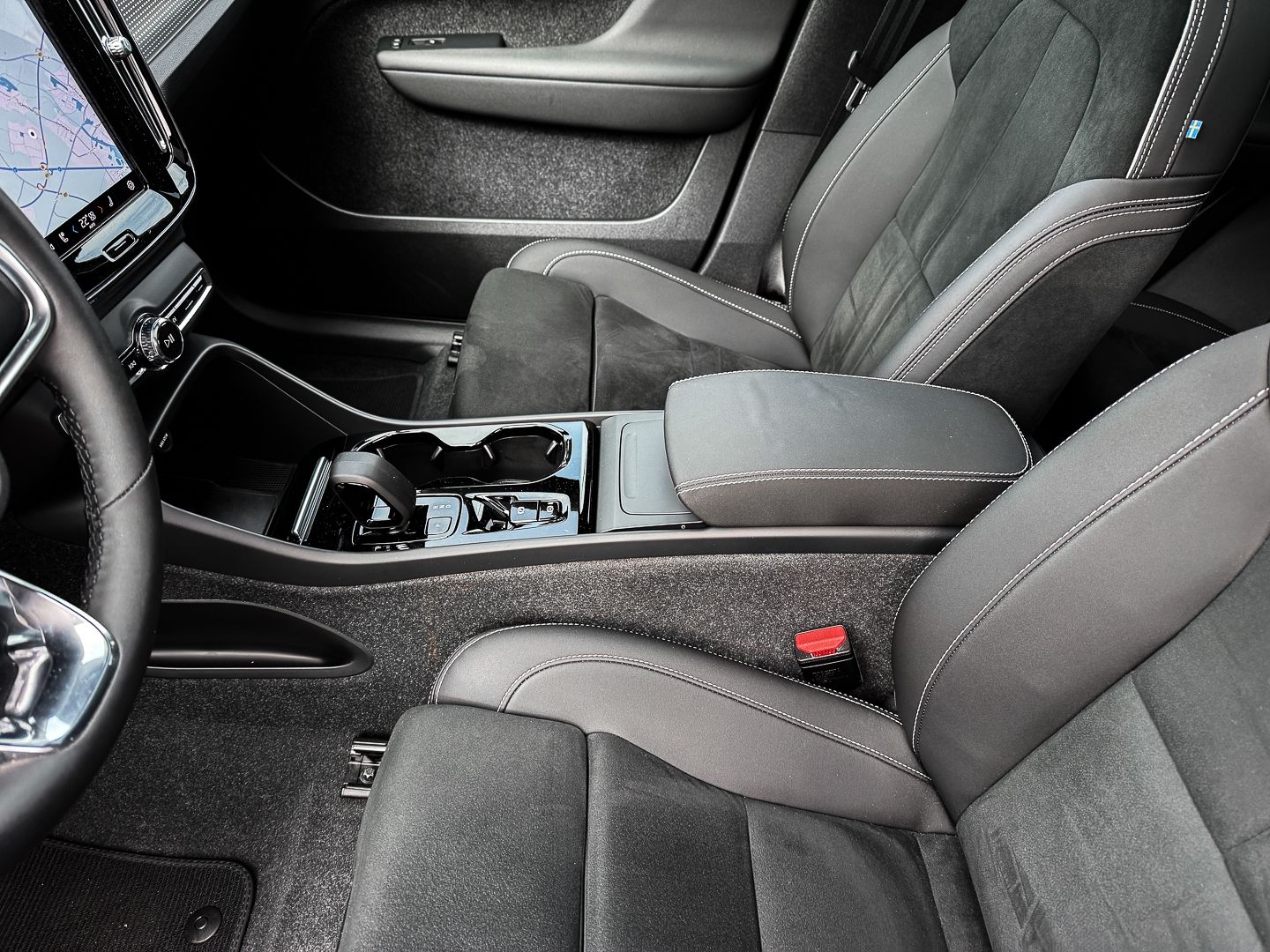 Volvo XC40 B4 B Ultimate Dark 2WD StandHZG Memory Sitz foto 13