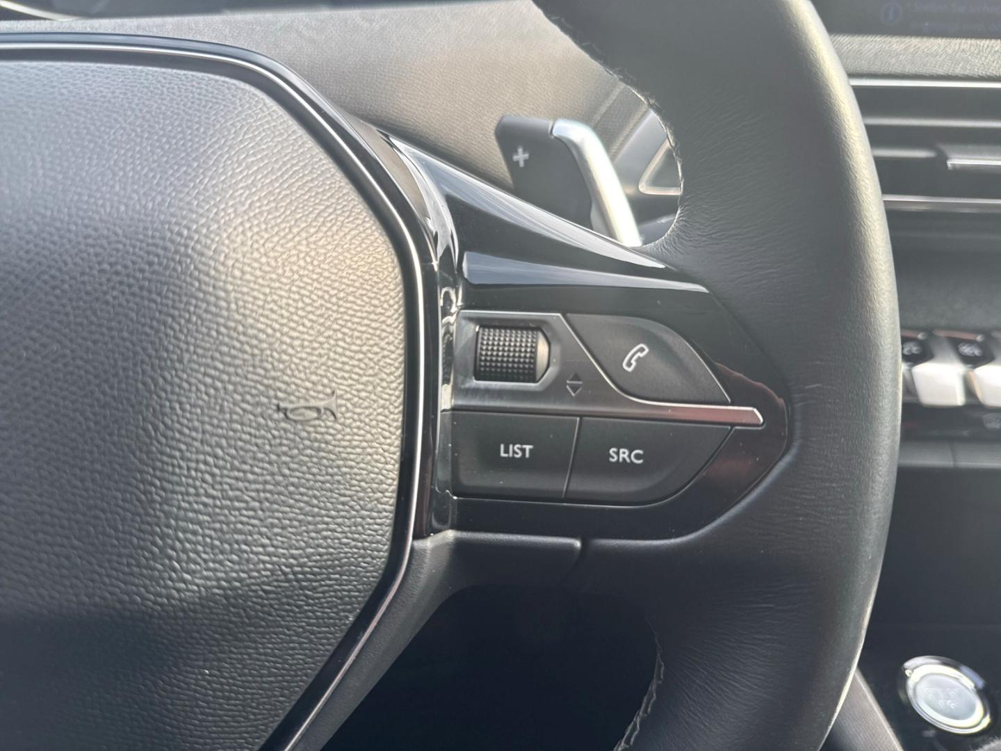 Peugeot 3008 Allure AHK-abnehmbar Navi Allwetter (neu)36