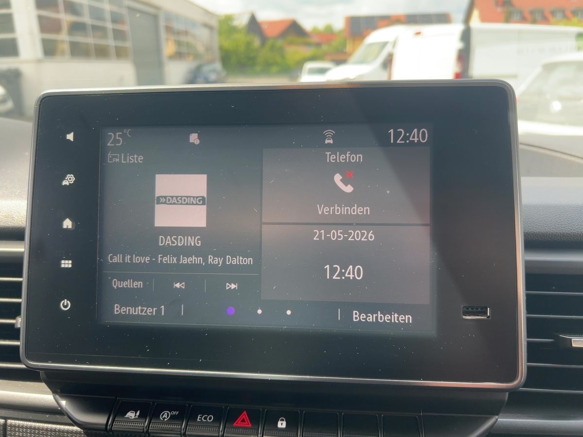 Fahrzeugabbildung Renault Trafic Lkw L1H1 2,8t dCi 130 Kamera GJR EasyLink