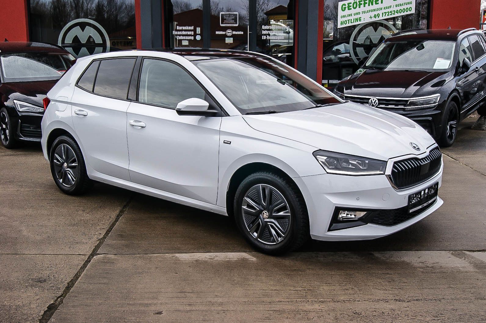 Fahrzeugabbildung SKODA Fabia 10 Drive Auto/DSG PANO VIRTUAL LED KAMERA