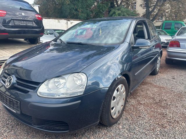 Volkswagen Golf 1.9 TDI 66 kW Klima