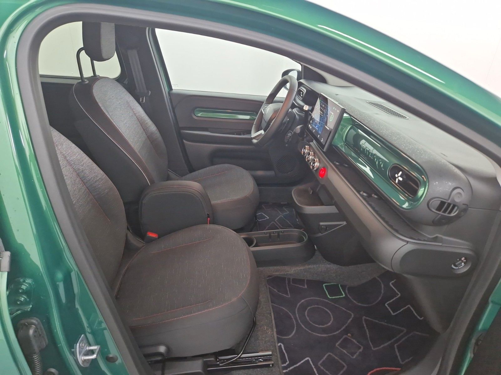 RENAULT Twingo E-TECH Techno 80 Urban Range 18-Zoll – Bild 12