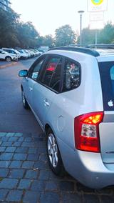 Kia Carens 2.0 Benzin  TÜV neu bis 07/2028 - gebrauchte Kia Carens aus dem Jahr 2009