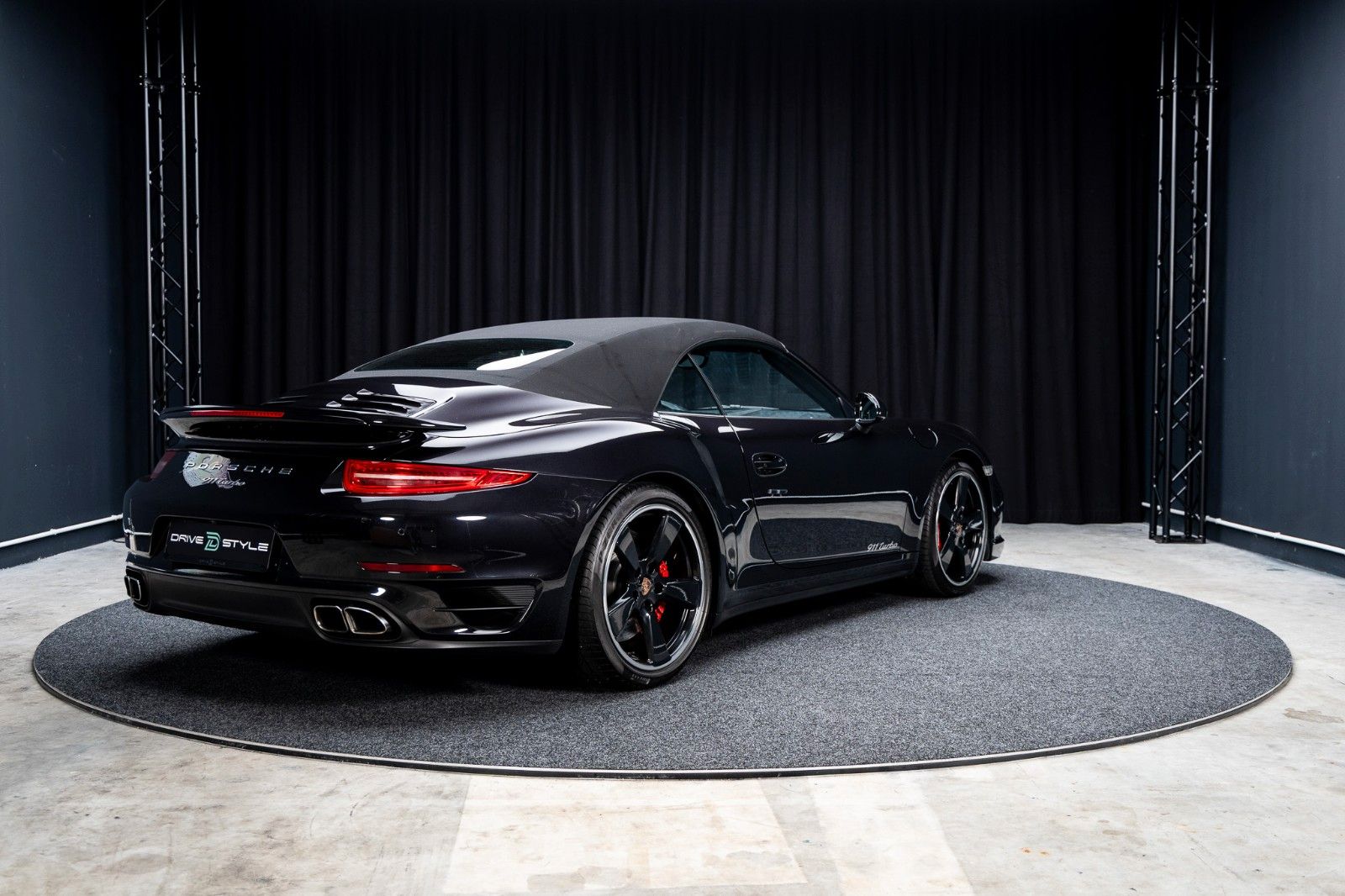 Fahrzeugabbildung Porsche Turbo Cabrio + 2. Hand + Scheckheft + Approved