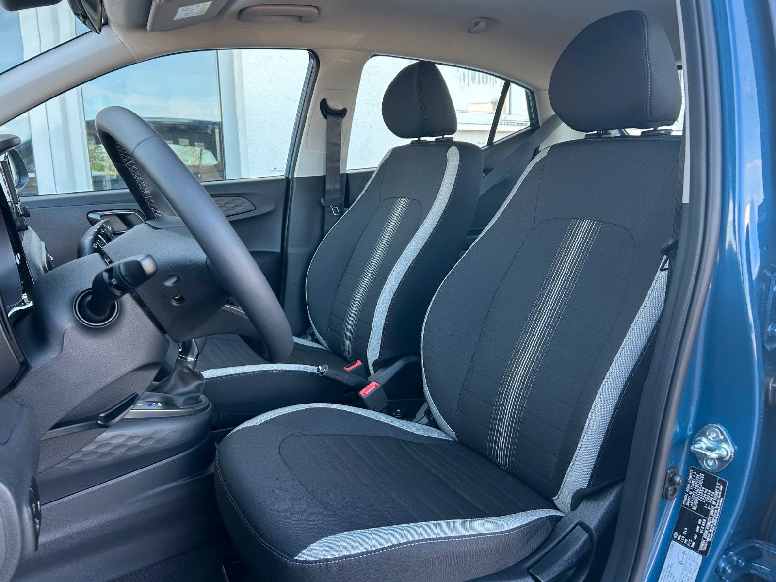 Fahrzeugabbildung Hyundai i10 1.0 Trend AMT *Nav*Klima*CarPlay*Kamera*PDC*