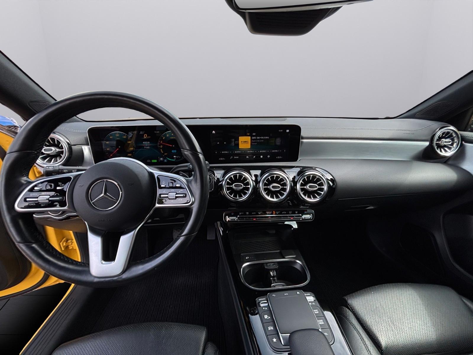 Mercedes-Benz A 250 e Edition 19 *HUD *PANO *Sitzklima *AMG