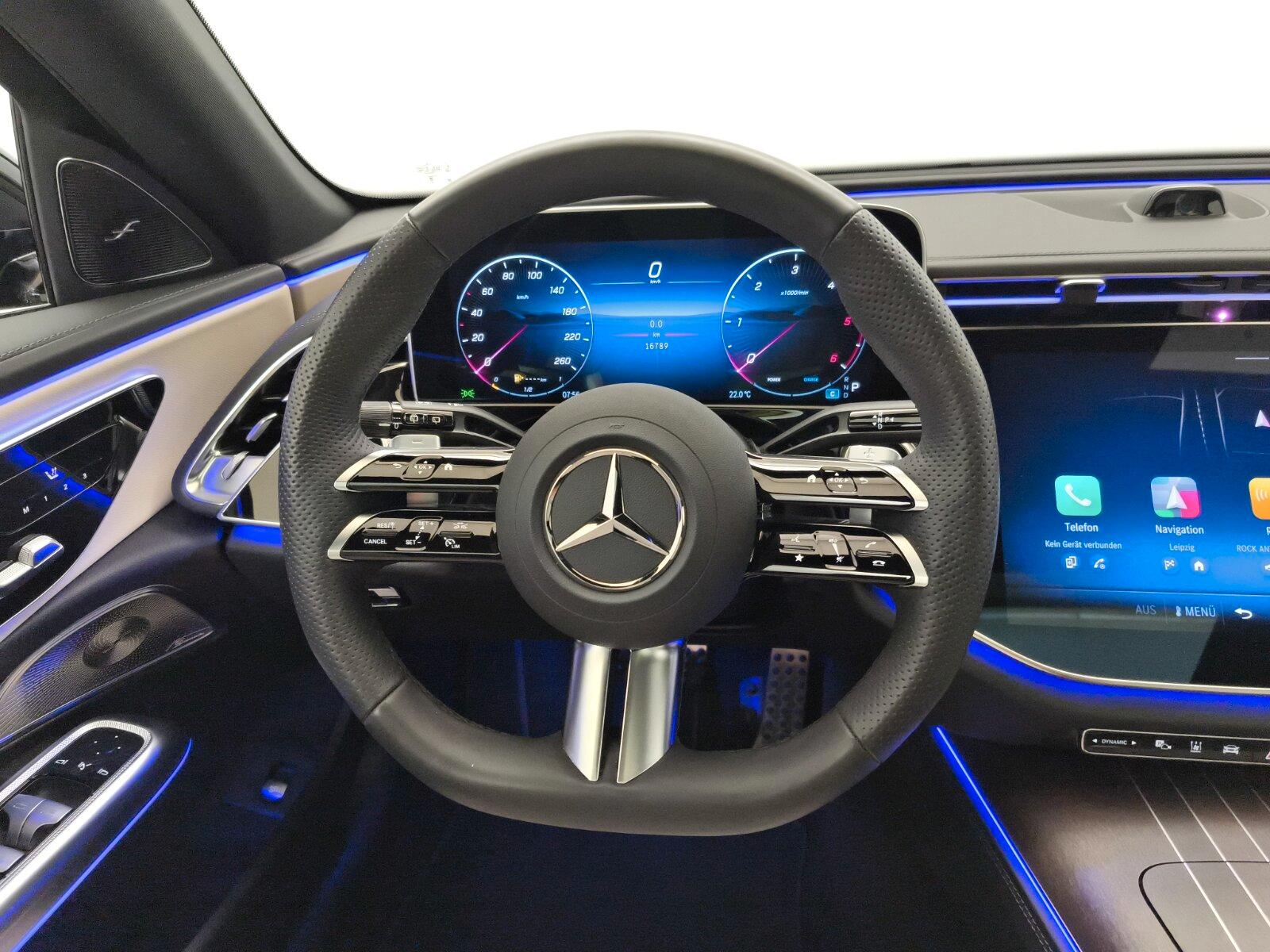 Mercedes-Benz E 220d T AMG Advanced+ Night Pano Standhzg AHK