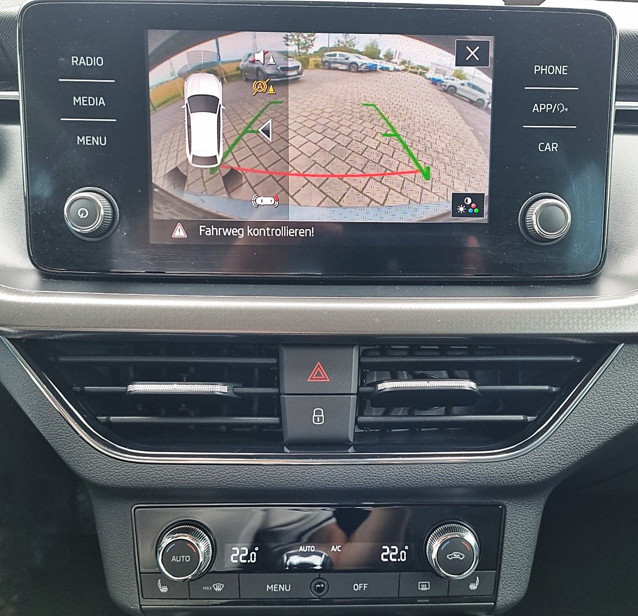 Fahrzeugabbildung SKODA Scala Clever 1,0 TSI DSG GRA PDC LED