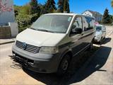 Volkswagen VW Transporter - gebrauchte VW T5 Caravelle aus dem Jahr 2006