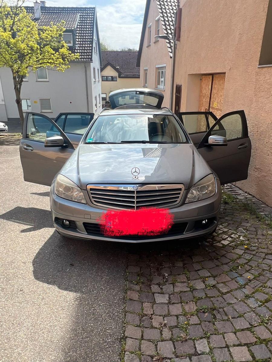Mercedes-Benz C200 2009 — photo 7