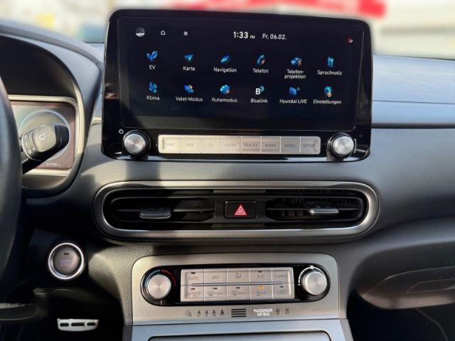 Fahrzeugabbildung Hyundai KONA Trend Elektro 2WD +NAVI+KLIMA+RFK+PDC+UVM+