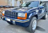 Jeep Grand Cherokee 5.2i Limited - prom. Vorbesitzer! - Jeep Grand Cherokee mit Benzin-Antrieb: Geländewagen, 5.2