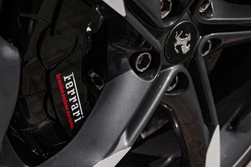 2021 Ferrari SF90 照片 3