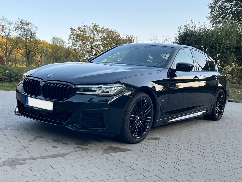 Image of BMW 540