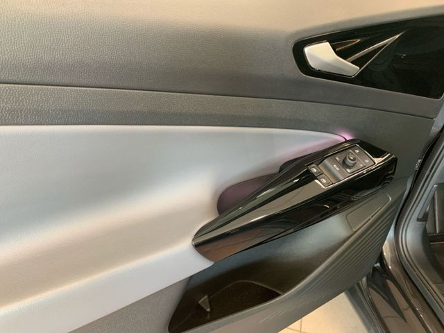 ID.4 PRO PERFORMANCE IQ.LIGHT NAV+PANO+AR-HUD+WP