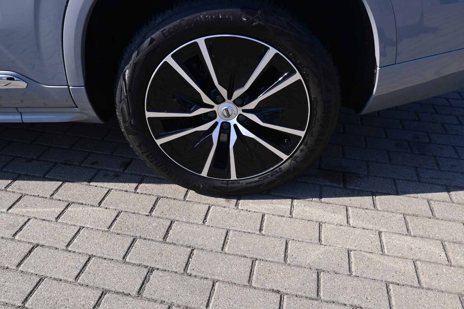 Fahrzeugabbildung Volvo XC90 T8 Core AWD*Leder*Voll-LED*Alarm*