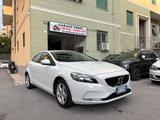 Volvo V40 D2 Momentum - Volvo V40: D2 Momentum