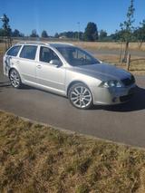 Skoda Octavia Combi 2.0 TFSI RS RS - Skoda Octavia aus 2006: RS