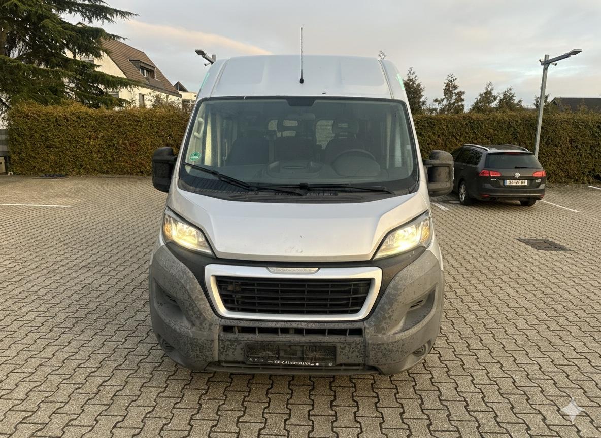 Peugeot Boxer Kombi 333 L2H2 Komfort HDi 130