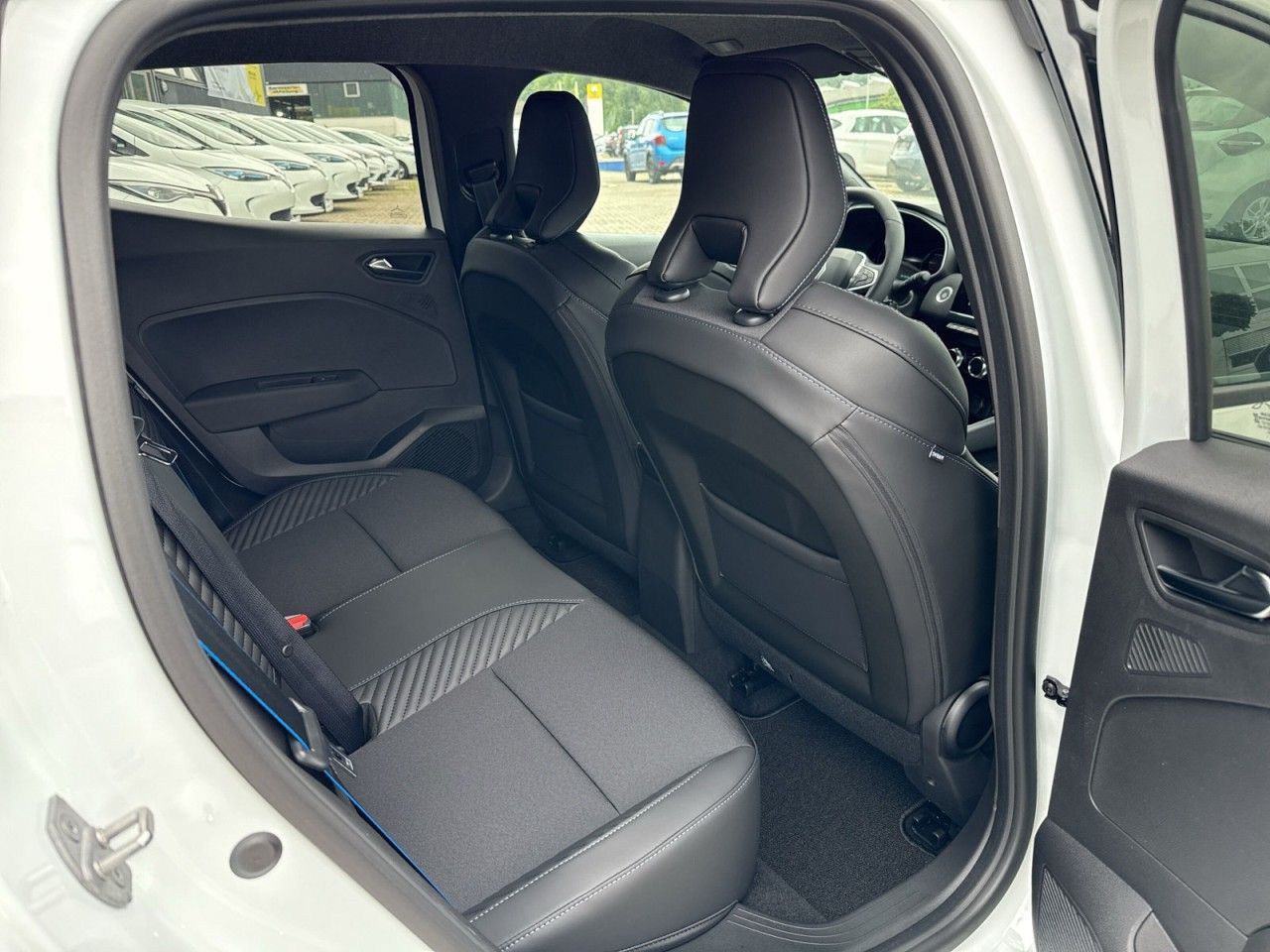 Renault Clio - Bild 12