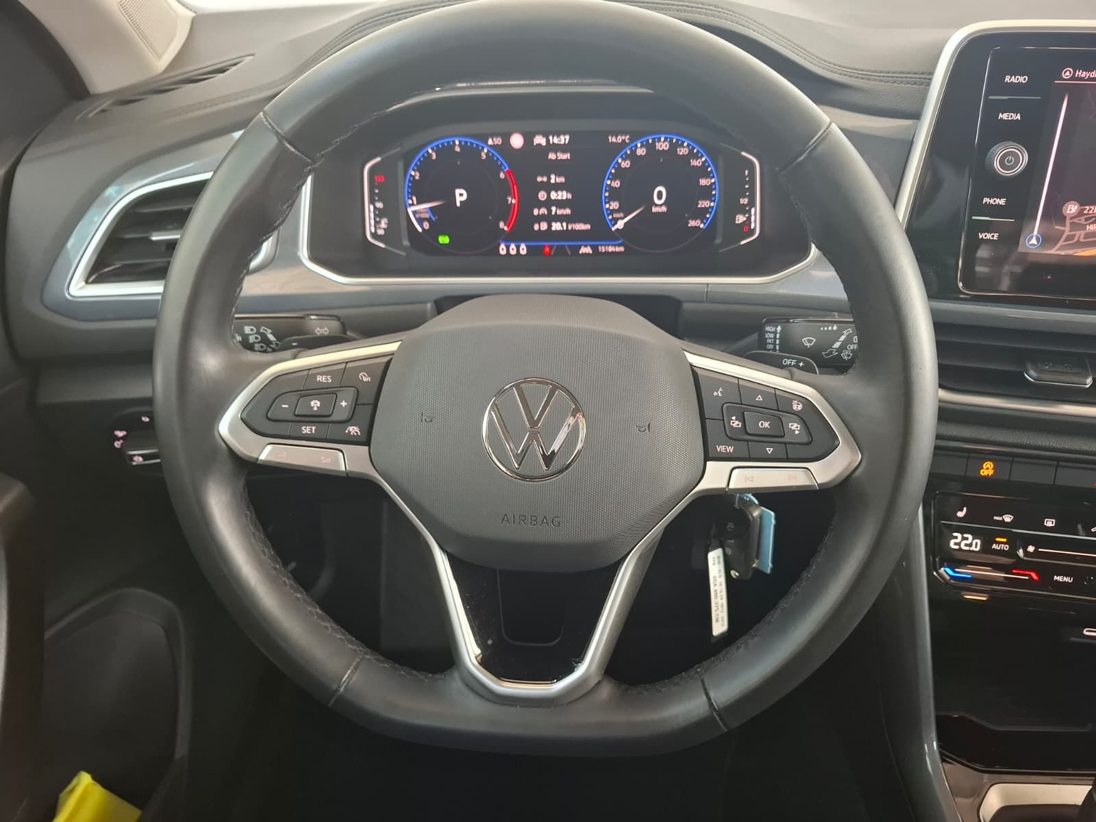 Fahrzeugabbildung Volkswagen T-Roc Style 1,5 TSI DSG +Kamera+ AHK+ ACC + Navi