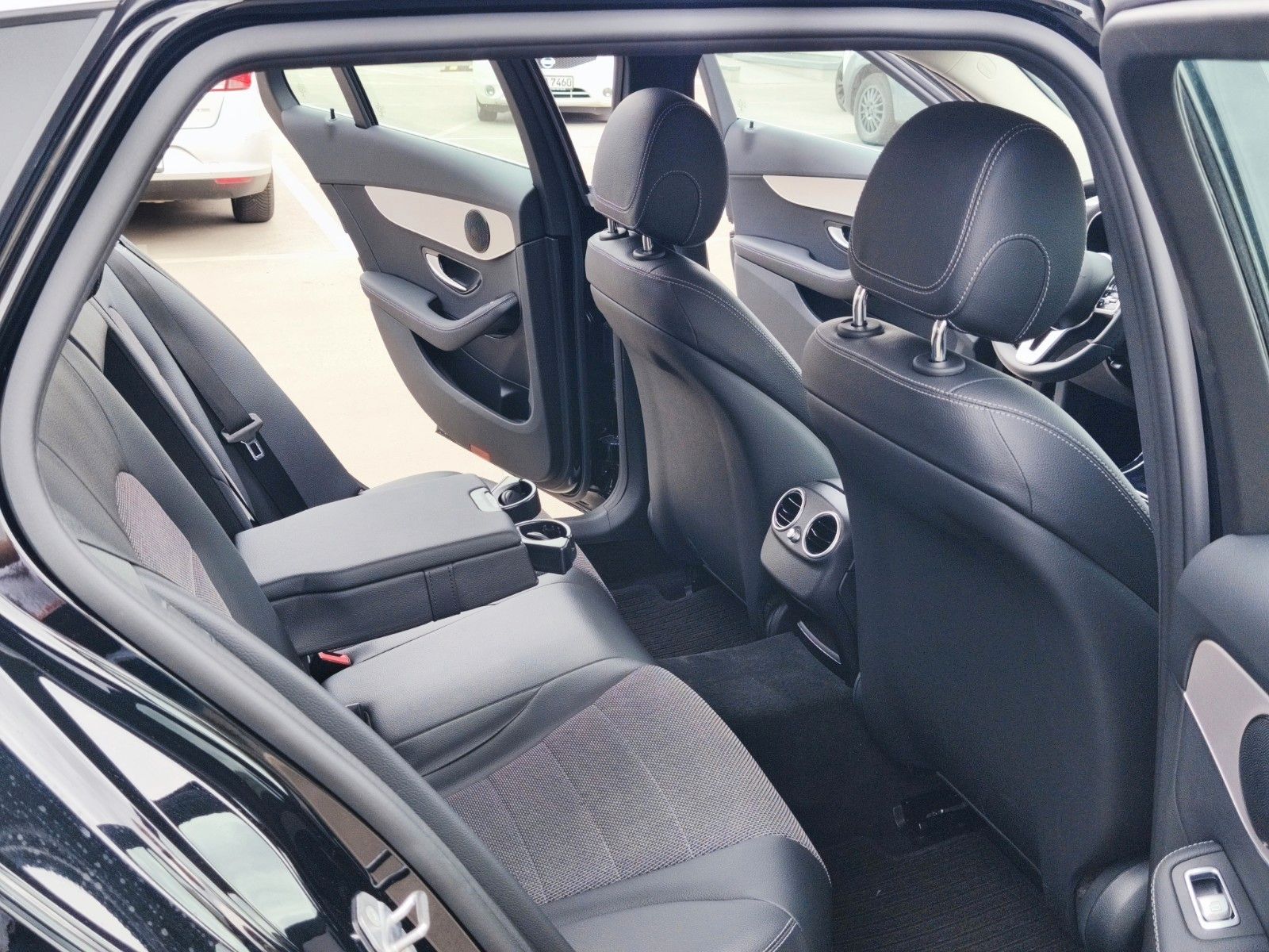 Mercedes-Benz C 220d T AVANTG. LED/LEDER/SHZ/CARPLAY/KEYLESSGO foto 9