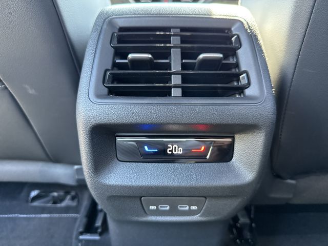 Tiguan R-Line 1.5 eHybrid, AHK, BlackStyle, Area