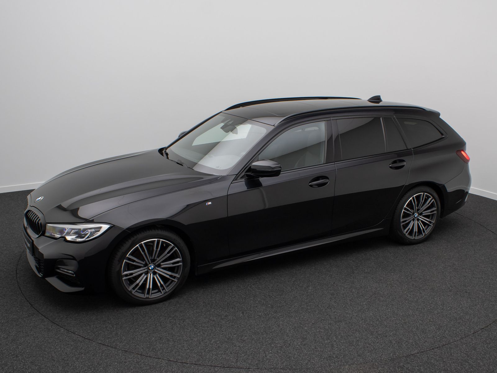 Fahrzeugabbildung BMW 320d M Sport Panorama DAB Laser HiFi Komfort