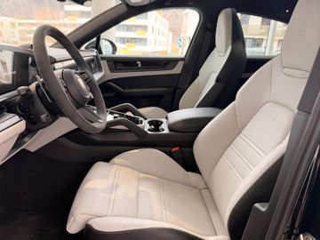 Porsche Cayenne - 7