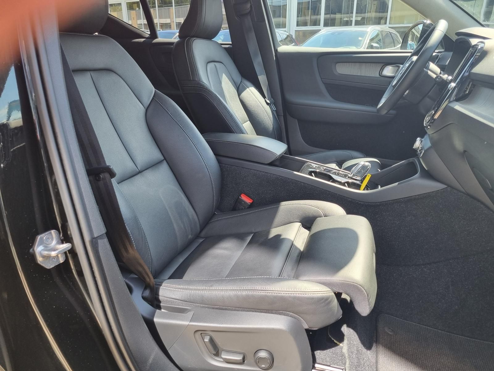 Fahrzeugabbildung Volvo XC40 T5 Recharge Inscription
