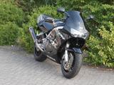 Honda CBR 900 RR Fireblade  SC33 - HONDA 1998 CBR 900