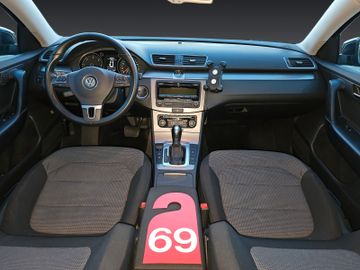 Volkswagen Passat Variant - 10