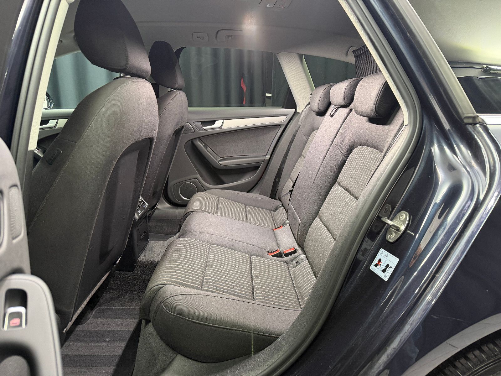 Fahrzeugabbildung Audi A4 Avant 3.0 TDI quattro|BANG&OLUFSEN|1.HAND