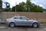 BMW 5 Lim. 530i*2.HAND*LEDER*XENON*SMG*S.DACH*ISOFIX - BMW 530 aus 2004: 530i
