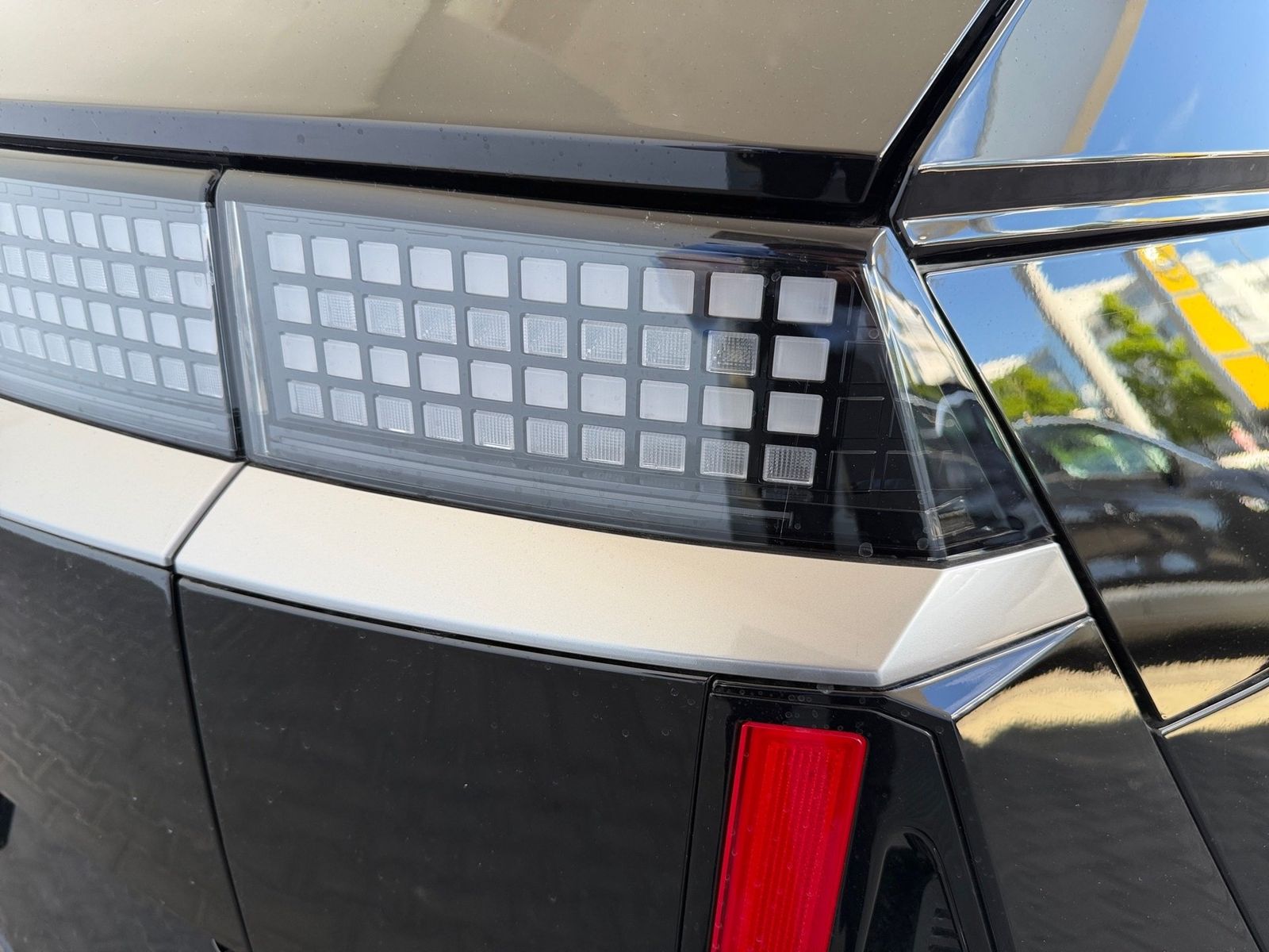 Fahrzeugabbildung Hyundai Ioniq 5 84kWh Elektro KlimaA,LED,Navi,SHZ,2xKlim