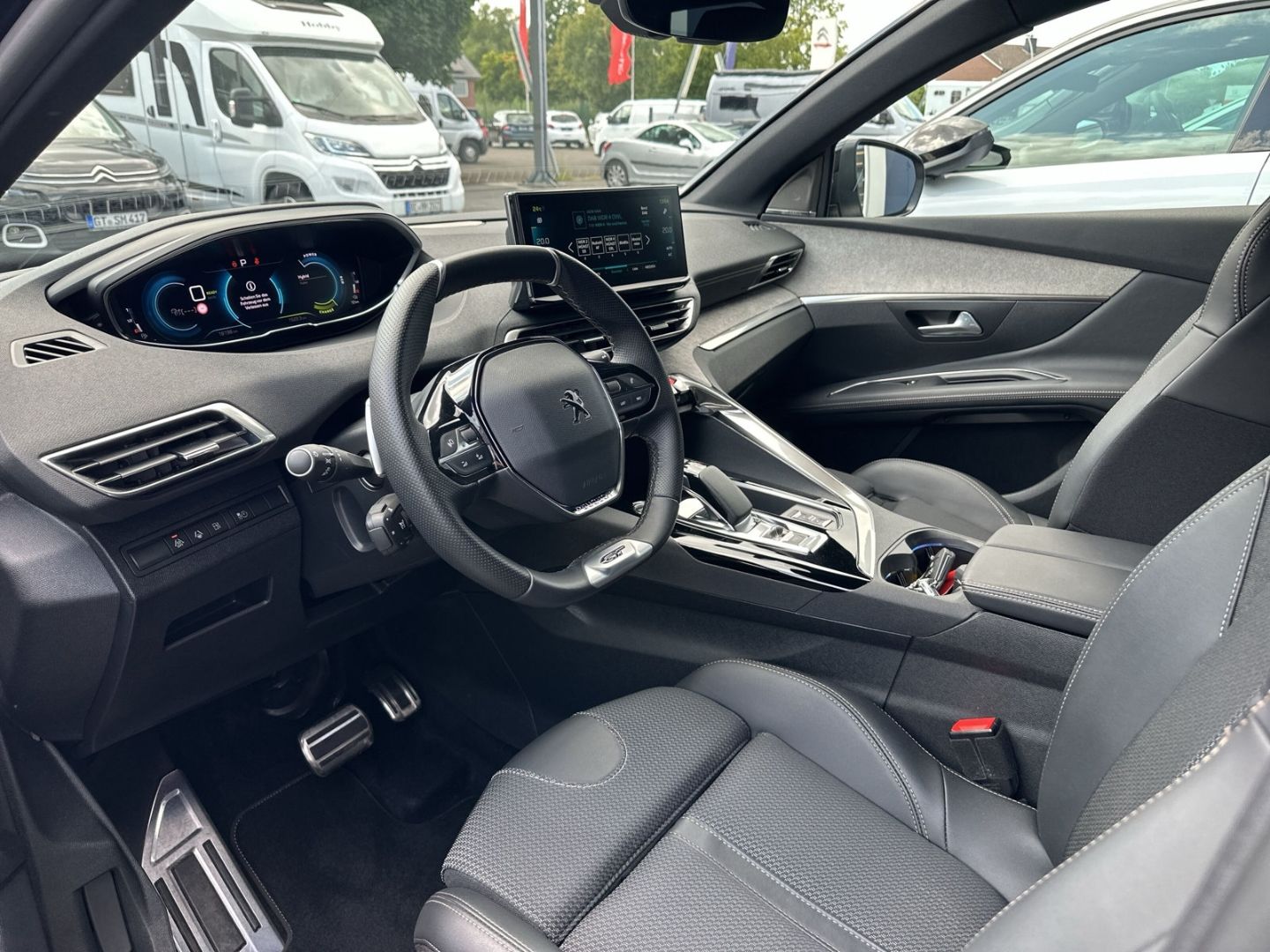 Fahrzeugabbildung Peugeot 3008 GT Plug-In Hybrid 225 e-EAT8 AHK-abn.Navi