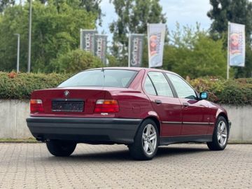BMW 320 - 4