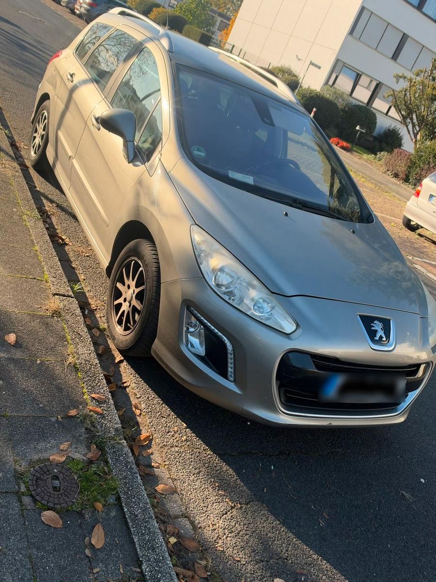 Peugeot 207, 2011