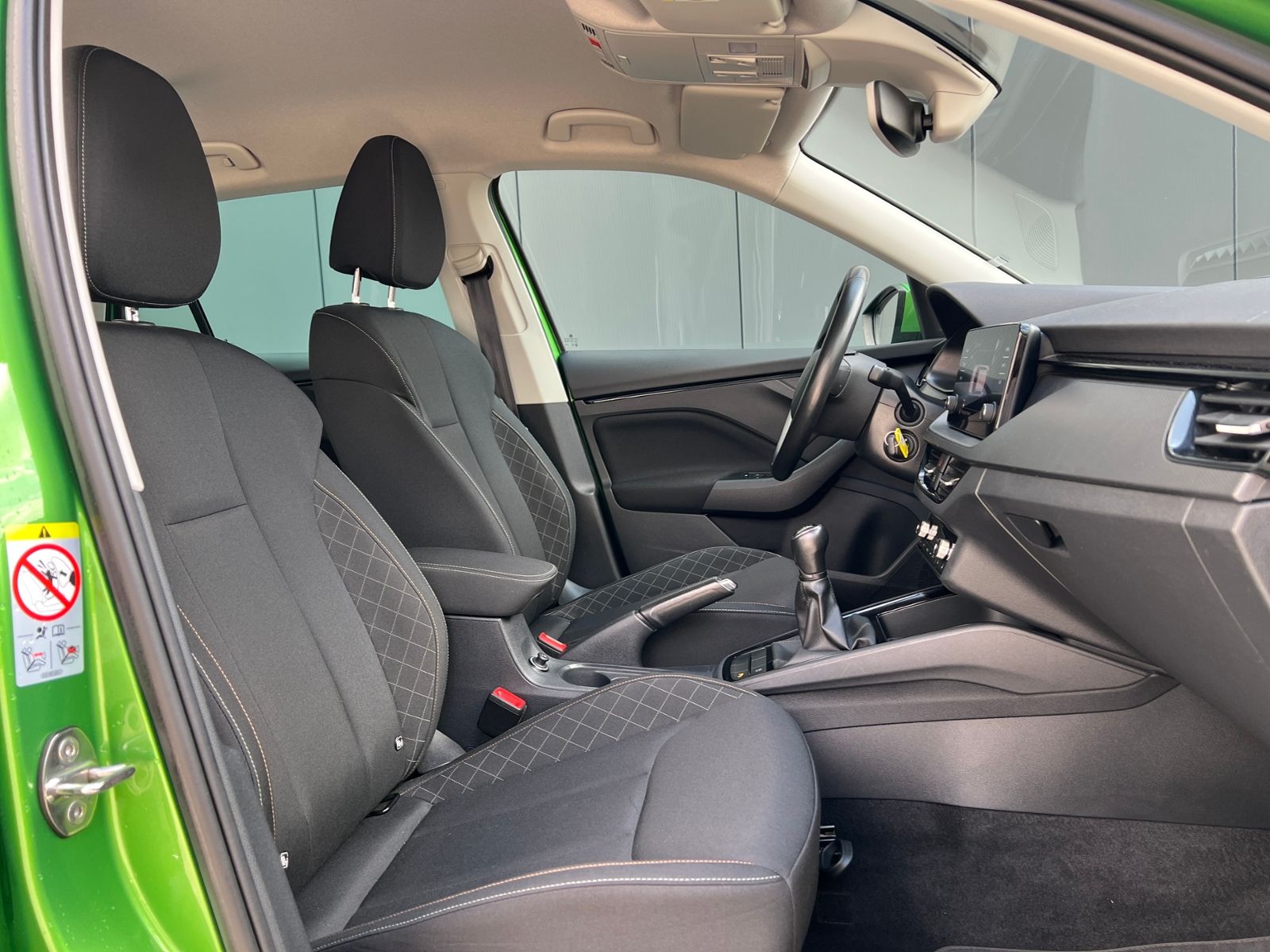 Fahrzeugabbildung SKODA Kamiq Ambition 1.0 TSI * AHK, LED, ACC, SmartLin