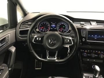 Volkswagen Touran 1.4 TSI DSG R-Line LED PDC SHZ VOLLLEDER