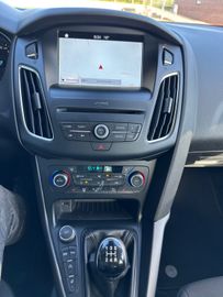 Ford Focus - 10