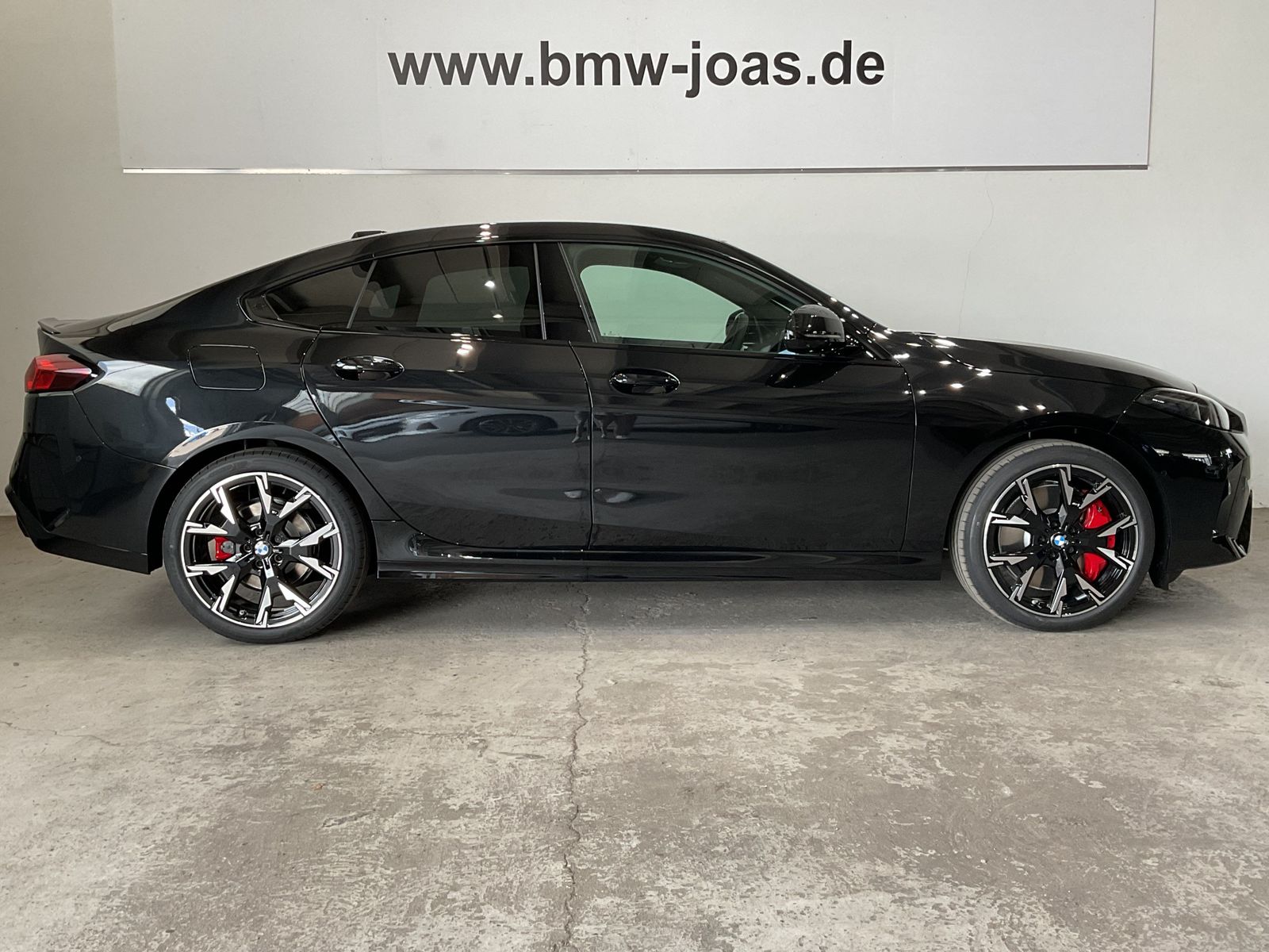 Fahrzeugabbildung BMW 220 |M Sportpaket Pro |Head-Up Display |AHK DAB