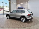 Volkswagen Tiguan 2.0 TSI DSG Highl. 4Motion Virtuel Navi L - : Grau, Alcantara, Dachreling, Geländewagen