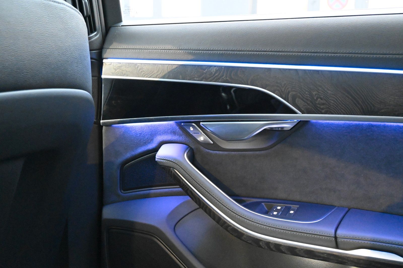 Fahrzeugabbildung Audi A8 50 TDI quattro *NAV*ACC*STDHZG*360°*MIETKAUF*
