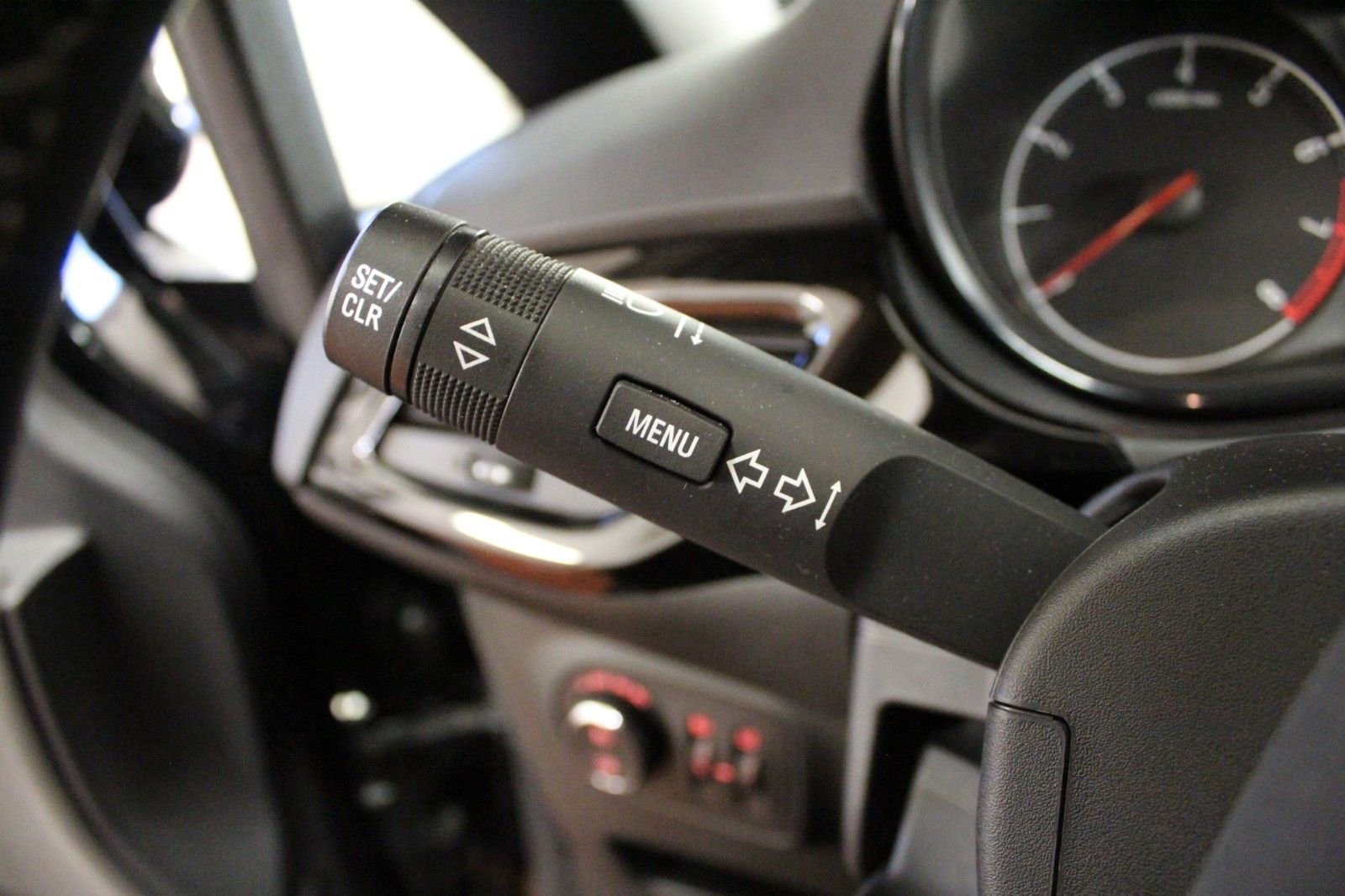 Fahrzeugabbildung Opel Corsa E 1.4 Active Winterpaket*AHK