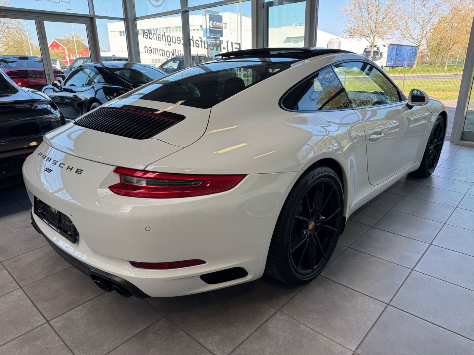 Fahrzeugabbildung Porsche 991/911 Carrera/Großes Glasdach/MWST ausweisbar